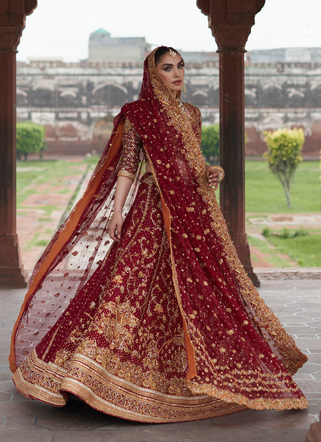 Golden bridal lehenga with red dupatta sale