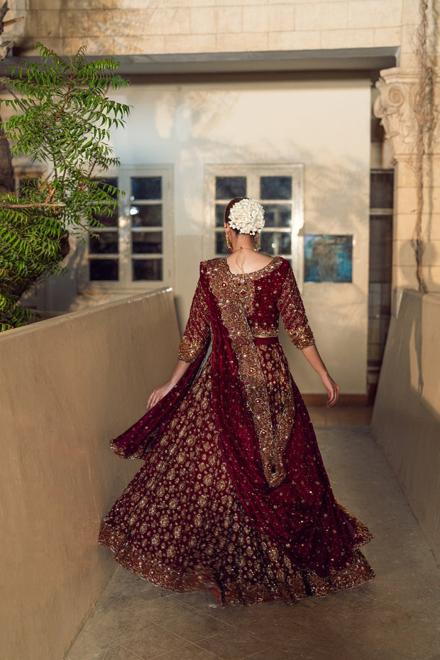 Elegant Maroon Choli Lehenga Dupatta Pakistani Bridal Dress