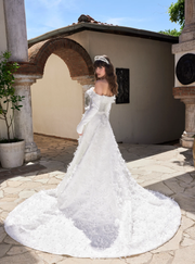 Elegant Off Shoulder Bridal Gown with Luxury Train