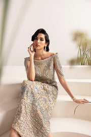 Elegant Classic Pakistani Wedding Dress in Kameez Trouser Style