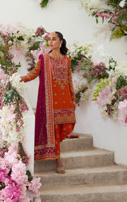 Elegant Pakistani Wedding Dress in Salwar Kameez Dupatta Style