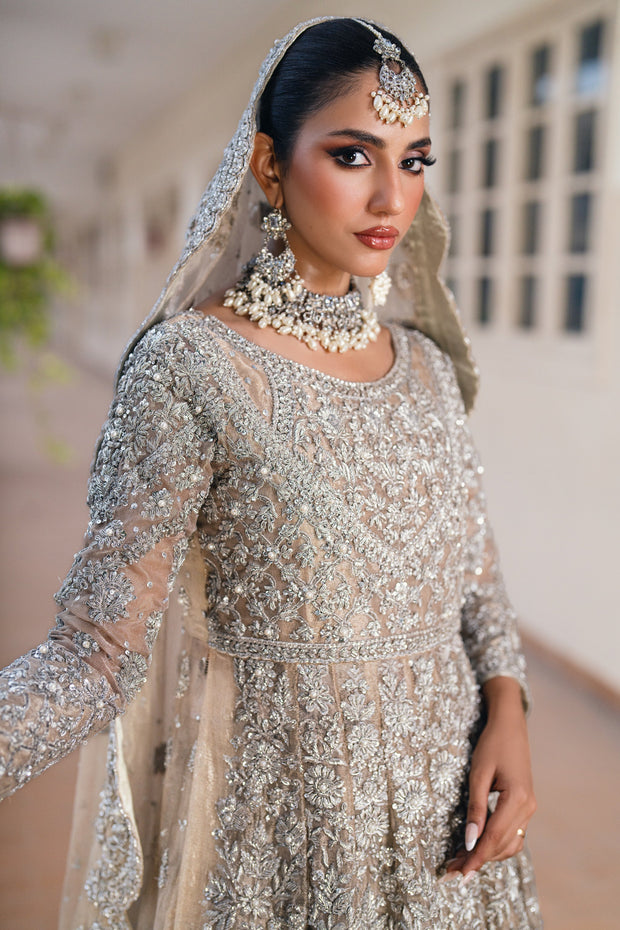 Latest Bridal Lehenga Dupatta Gown Pakistani Wedding Dress