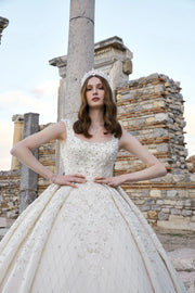 Latest Heavily Embellished Ivory Bridal Gown Wedding Dress