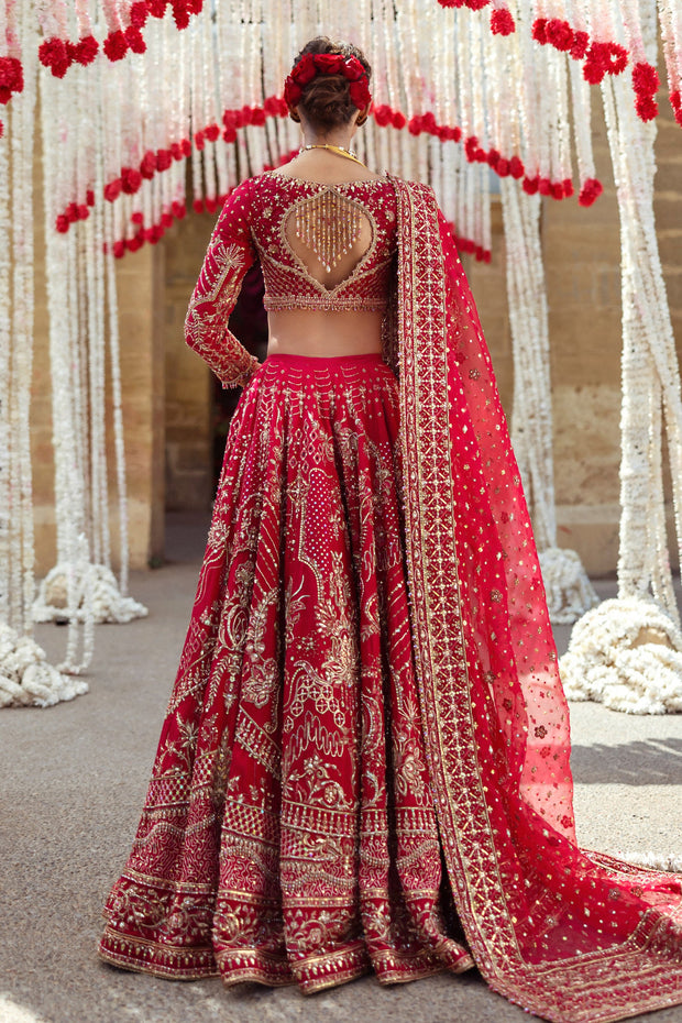 Latest Indian Bridal Dress in Choli Lehenga Style for Wedding