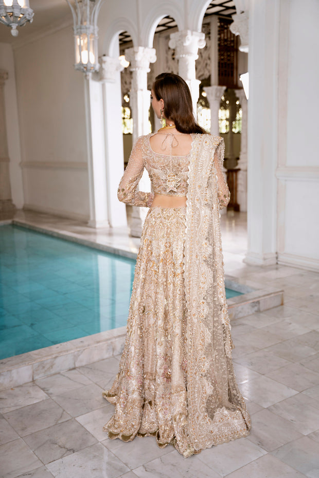 Latest Indian Bridal Dress in Choli Lehenga and Dupatta Style