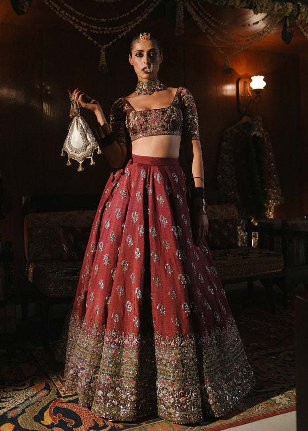 Latest Indian Wedding Dress in Bridal Choli and Lehenga Style