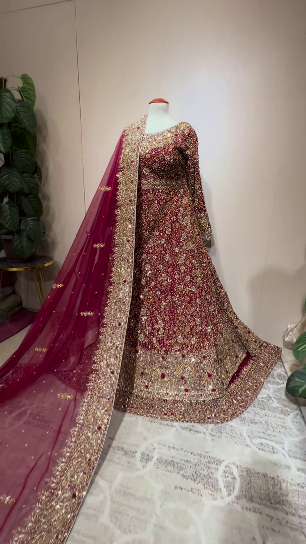 Latest Pakistani Bridal Dress in Pishwas and Red Lehenga Style