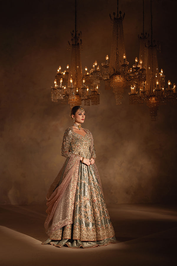 Latest Pakistani Bridal Dress in Tissue Pishwas Lehenga Style