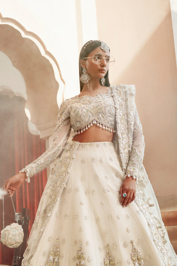 Latest Pakistani Bridal Dress in White Choli and Lehenga Style