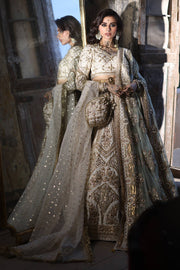 Latest Pakistani Wedding Dress in Bridal Choli Lehenga Style