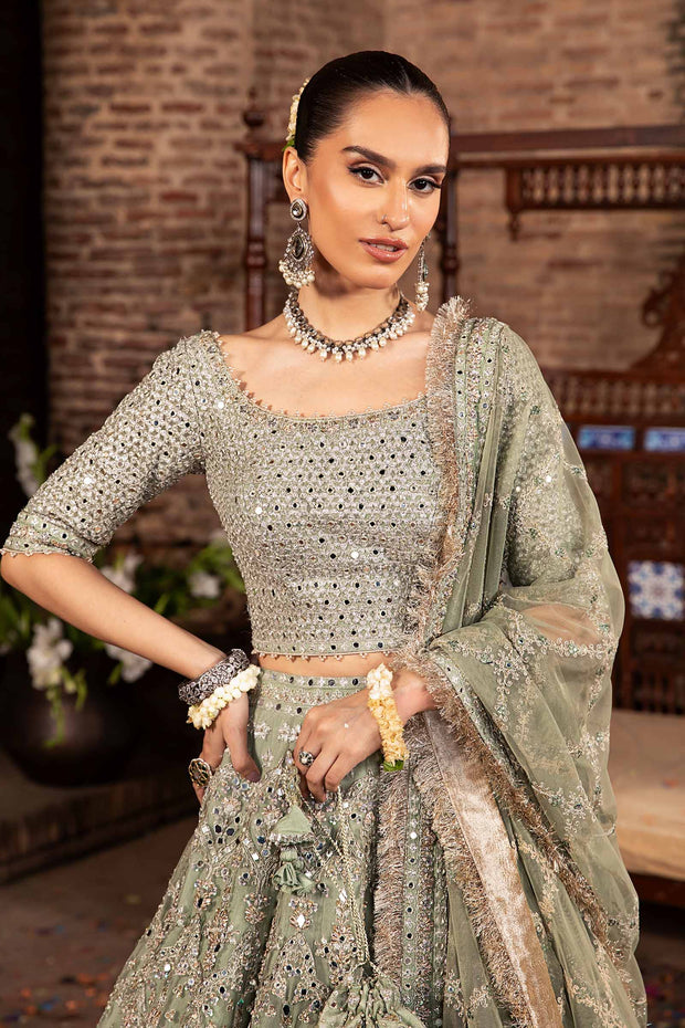 Latest Pakistani Wedding Dress in Bridal Choli Lehenga Style