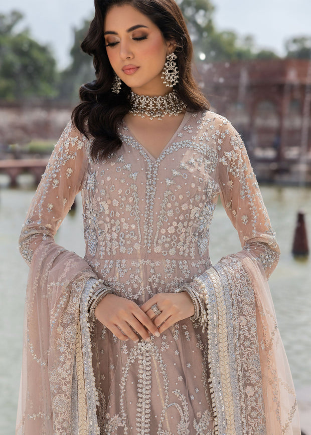 Latest Pakistani Wedding Dress in Bridal Pink Pishwas Style