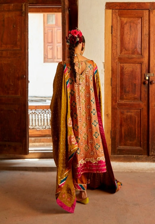 Latest Traditional Kameez Trouser Pakistani Wedding Dress