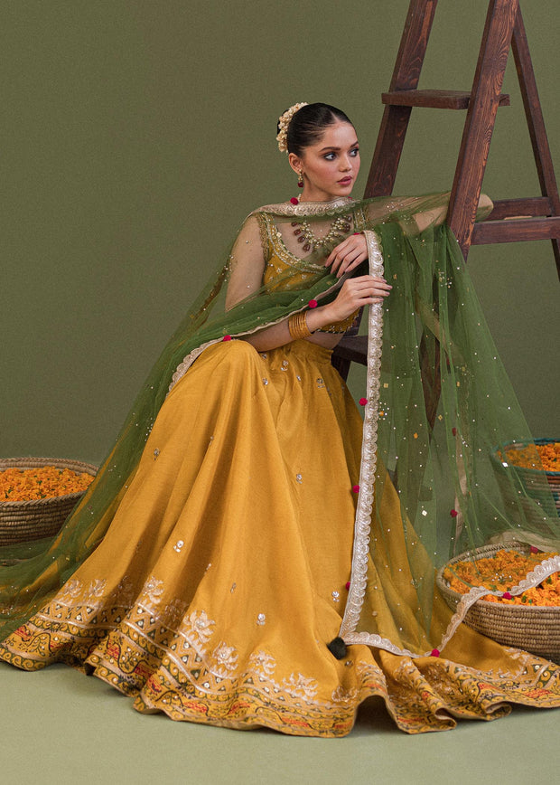 Luxury Yellow Pakistani Wedding Wear Lehenga Choli and Dupatta