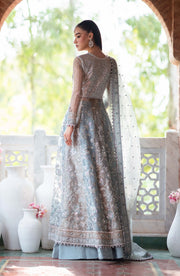 Pakistani Bridal Dress in Lehenga and Open Gown Style Online