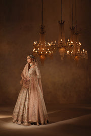 Pakistani Bridal Dress in Pishwas Lehenga Dupatta Style Online