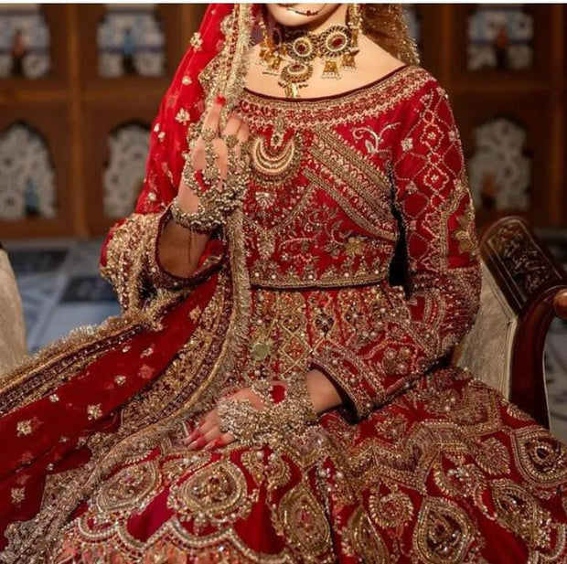 Pakistani Bridal Dress in Red Lehenga and Choli Style Online