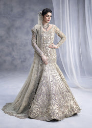 Pakistani Bridal Dress in Wedding Gown Dupatta Style