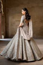 Pakistani Bridal Dress in Wedding Lehenga Choli Style Online