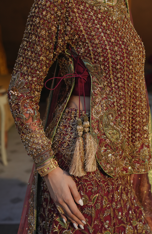 Pakistani Bridal Shirt and Red Lehenga in Mermaid Style Online