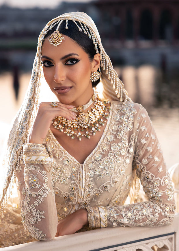 Pakistani Wedding Dress in Bridal Pishwas Lehenga Style Online