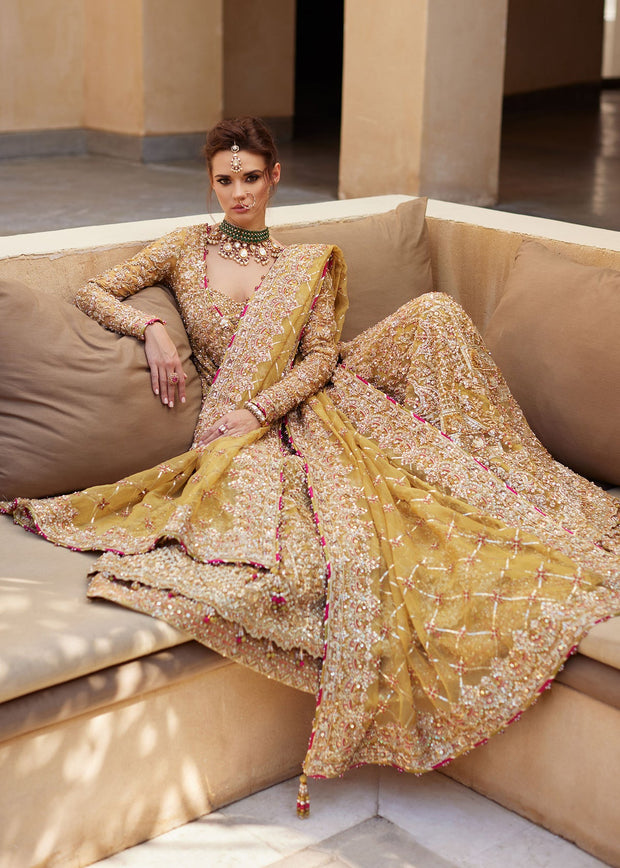 Pakistani Wedding Dress in Bridal lehenga Gown Style Online