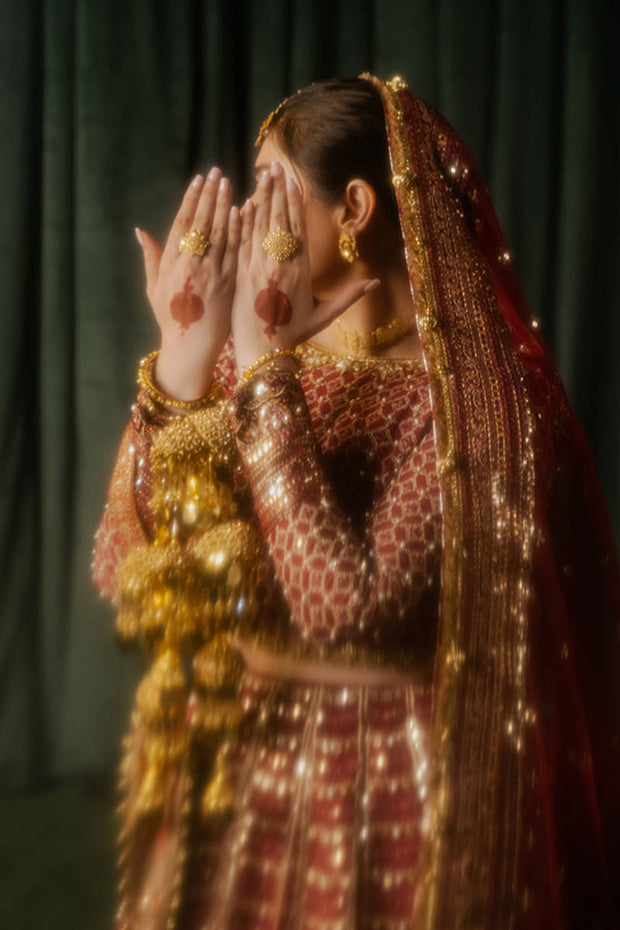 Pakistani Wedding Dress in Maroon Lehenga Choli Dupatta Style