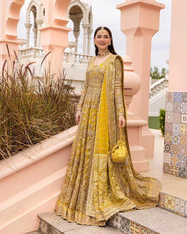 Pakistani Wedding Dress in Traditional Pishwas Style