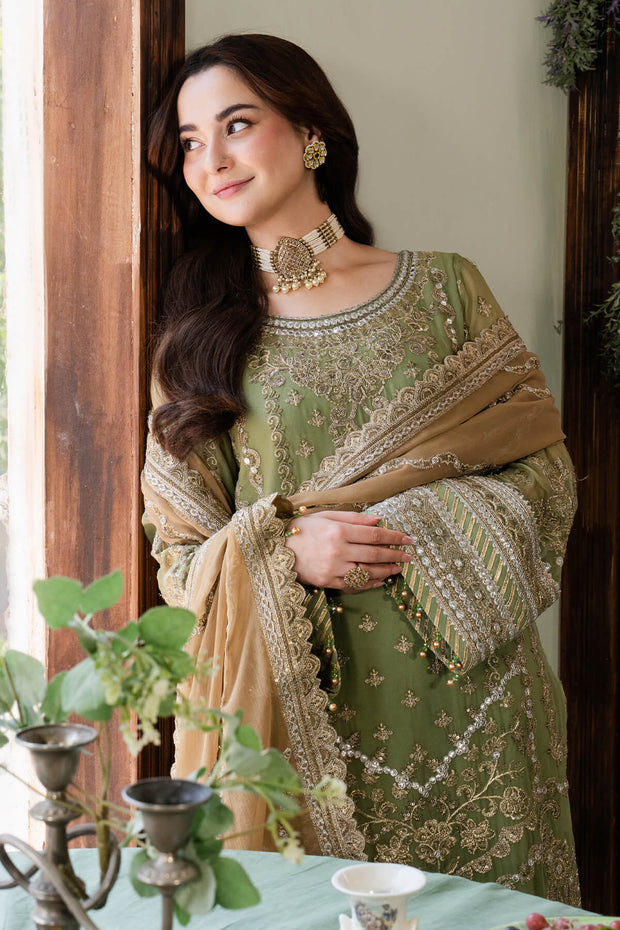 Pistachio Green Pakistani Salwar Kameez Dupatta Suit