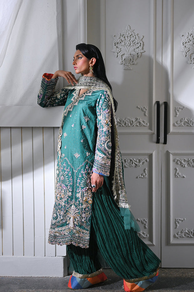 Premium Embellished Royal Green Pakistani Wedding Dress Online