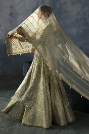 Premium Pakistani Bridal Dress in Green Kameez Lehenga Style