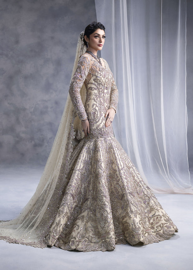 Premium Pakistani Bridal Dress in Wedding Gown Dupatta Style