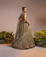 Royal Indian Bridal Dress in Wedding Lehenga and Choli Style