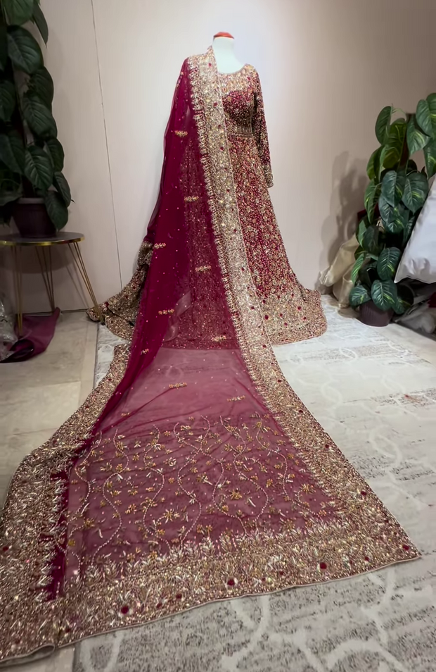 Royal Pakistani Bridal Dress in Pishwas and Red Lehenga Style