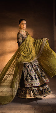 Royal Pakistani Wedding Dress in Pishwas and Trousers Style