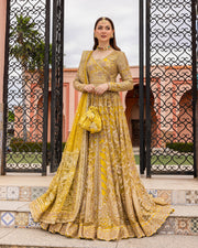 Royal Pakistani Wedding Dress in Traditional Pishwas Style