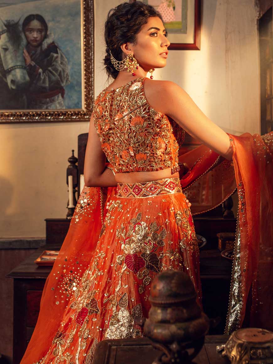 Asian mehndi outfits best sale