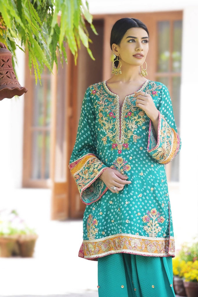 Buy Designer Chunri Suit for Wedding Party Online Nameera by Farooq