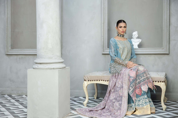 Elegant Pakistani Wedding Dress in Royal Kameez Sharara Style