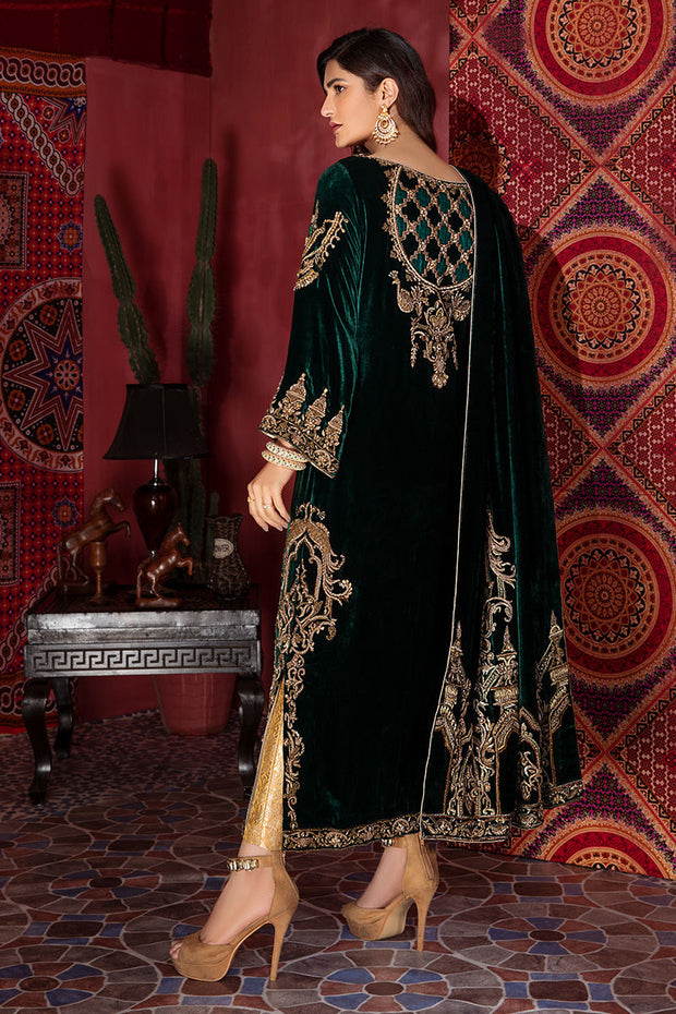 Green Velvet Salwar Kameez Pakistani Wedding Dress