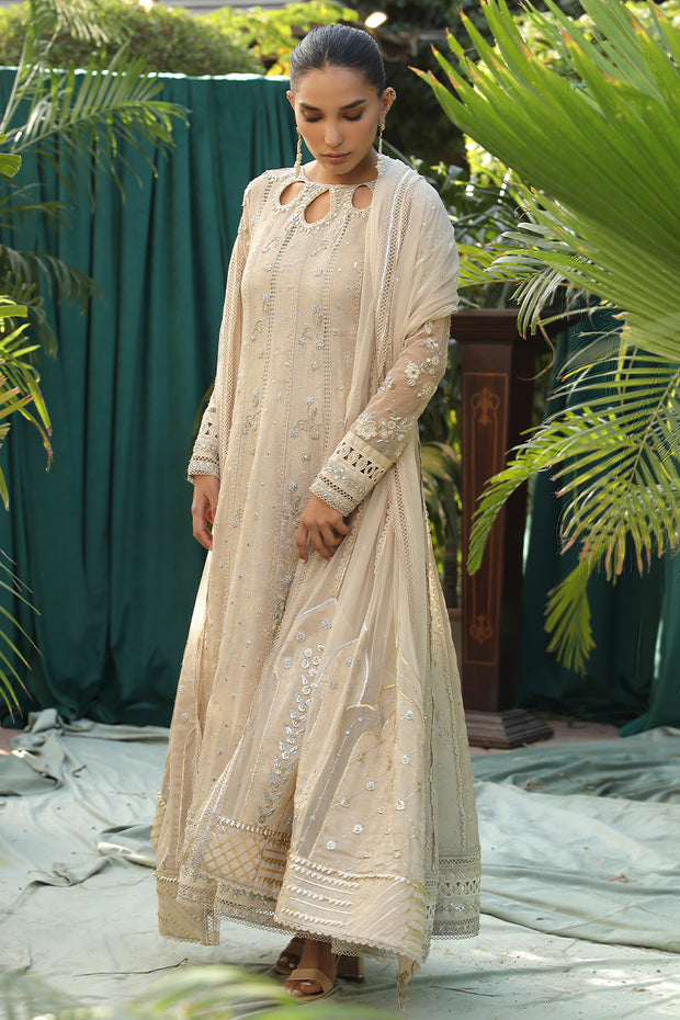 Latest Pakistani Embroidered White Kalidar Pishwas Wedding Dress