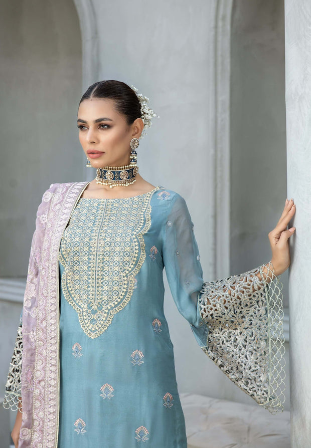 Pakistani Wedding Dress in Royal Kameez Sharara Style – Nameera by Farooq
