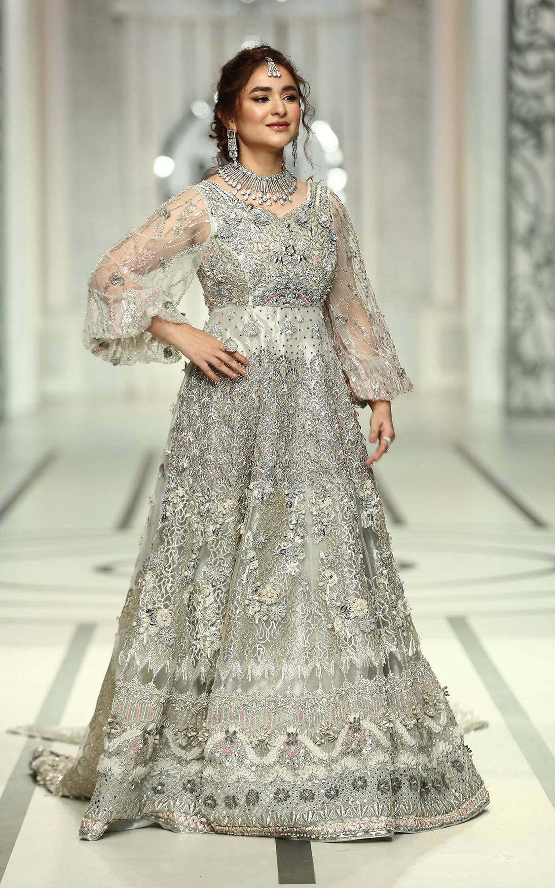 Pakistani Wedding Gown with Lehenga and Dupatta Dress Online – Nameera ...