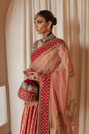 Latest Traditional Pishwas and Dupatta Pakistani Bridal Dress