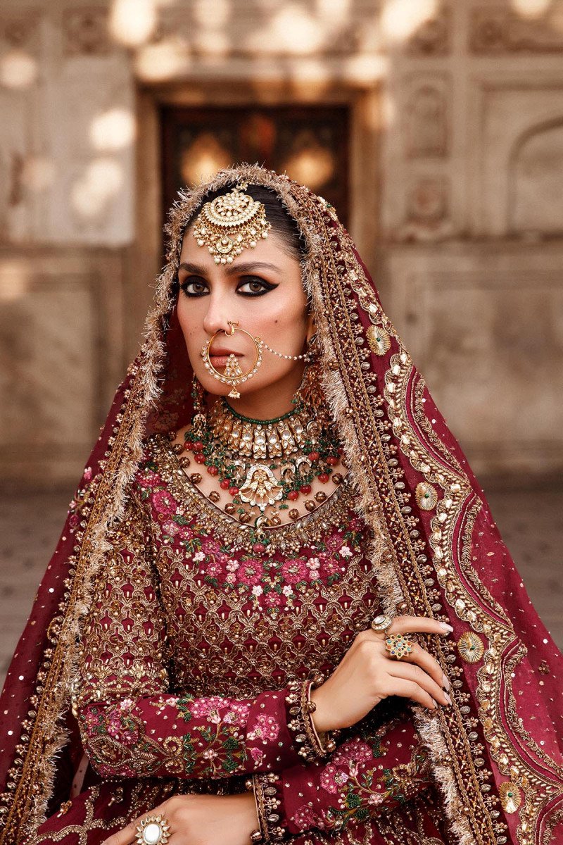 Tena Durrani Pakistani Bridal Dress in Traditional Pishwas Style ...