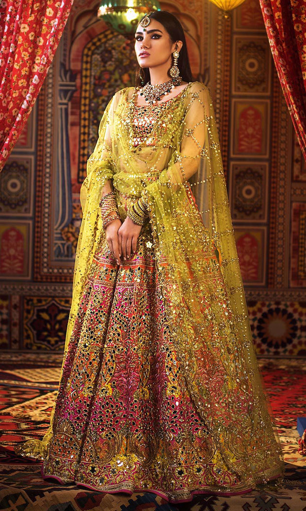 Pakistani Bridal Mehndi Lehnga Choli Close Up