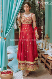 Pakistani Bridal Traditional Pishwas in Red