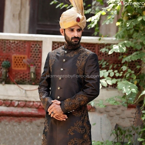 Printed Pakistani Sherwani for Groom online 2021 Close up view