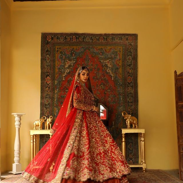 Royal Pishwas Lehenga Red Bridal Pakistani Dress Online – Nameera By Farooq