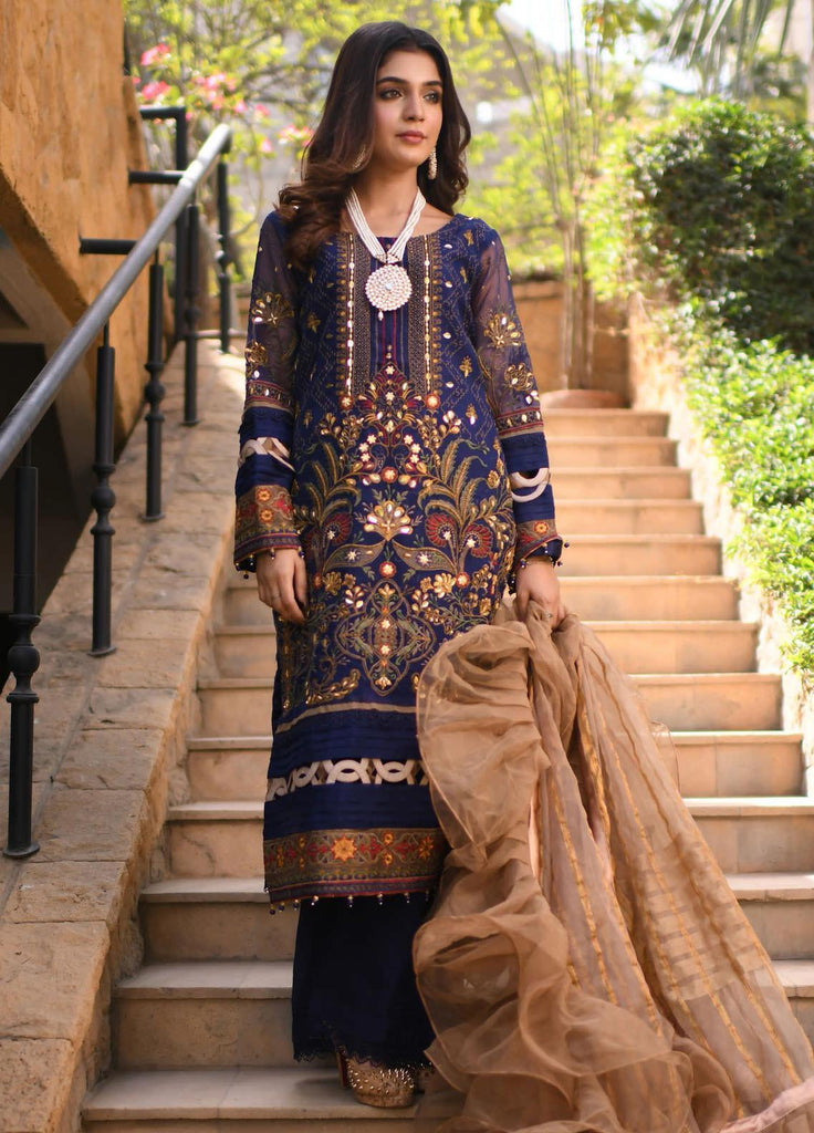 Pretty Shalwar Kameez Ladies Dress in Designer Attire Online